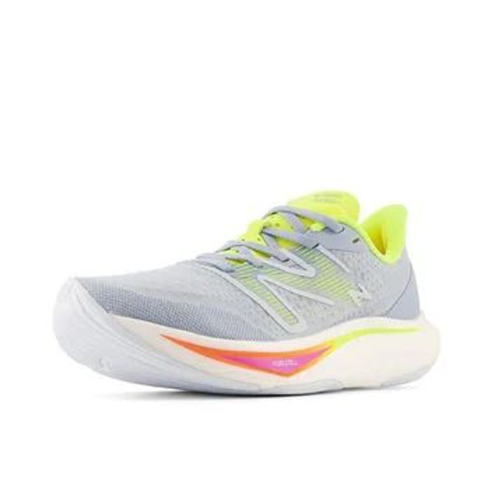 tênis new balance fuelcell rebel v3 feminino azul claro